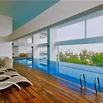 Sunrise Gurney Premium Suite - Gurney Drive